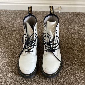 Doc Marten Boot White, size 8